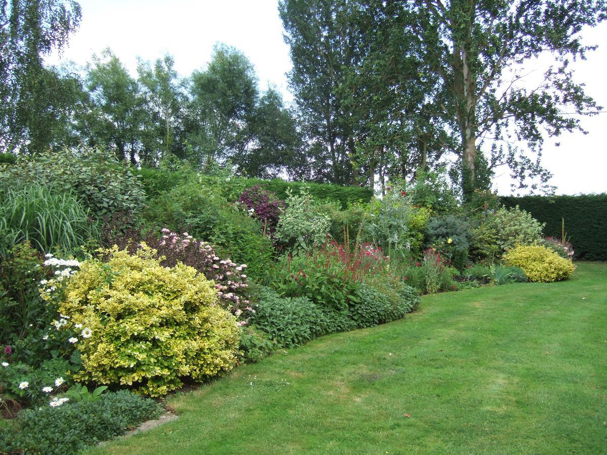 Lime Trees Farm Panzió Bicester Kültér fotó